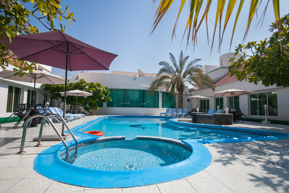 Al Khalidiah Resort Charjah Extérieur photo