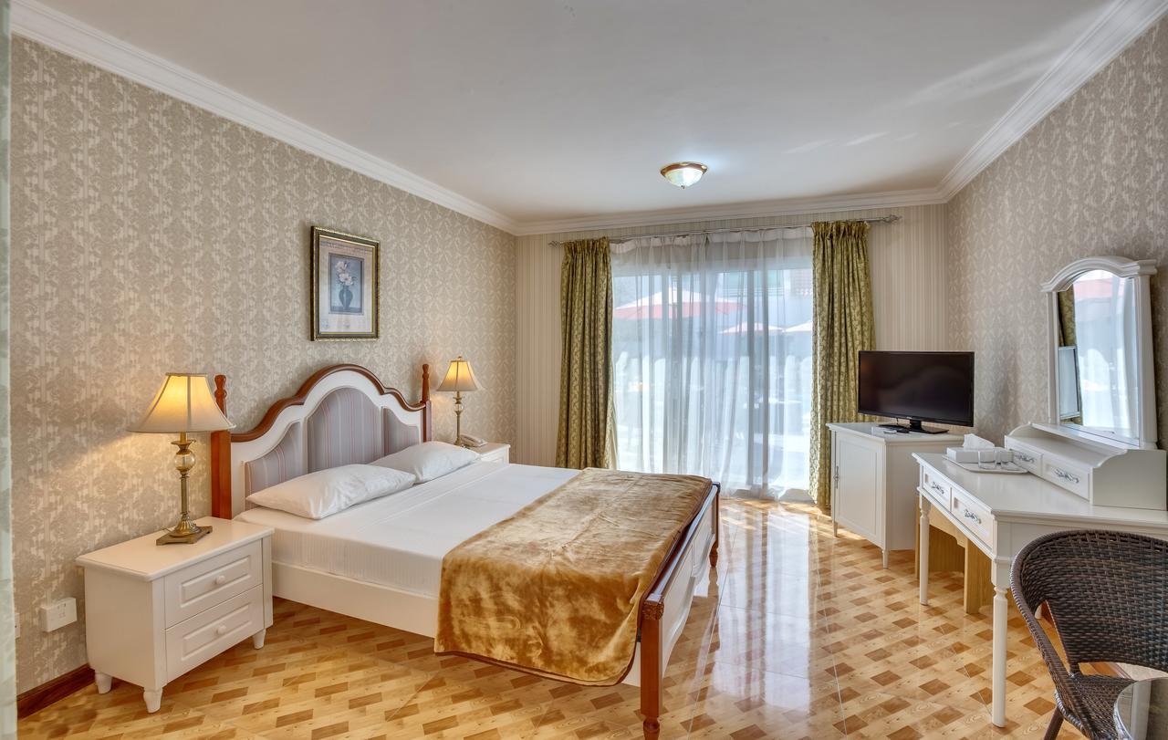 Al Khalidiah Resort Charjah Extérieur photo