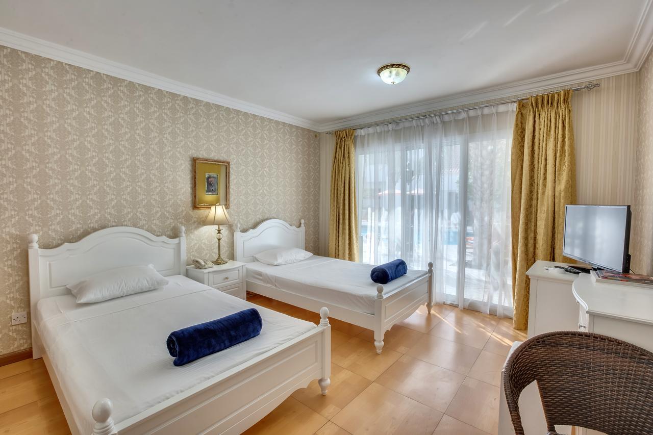 Al Khalidiah Resort Charjah Extérieur photo