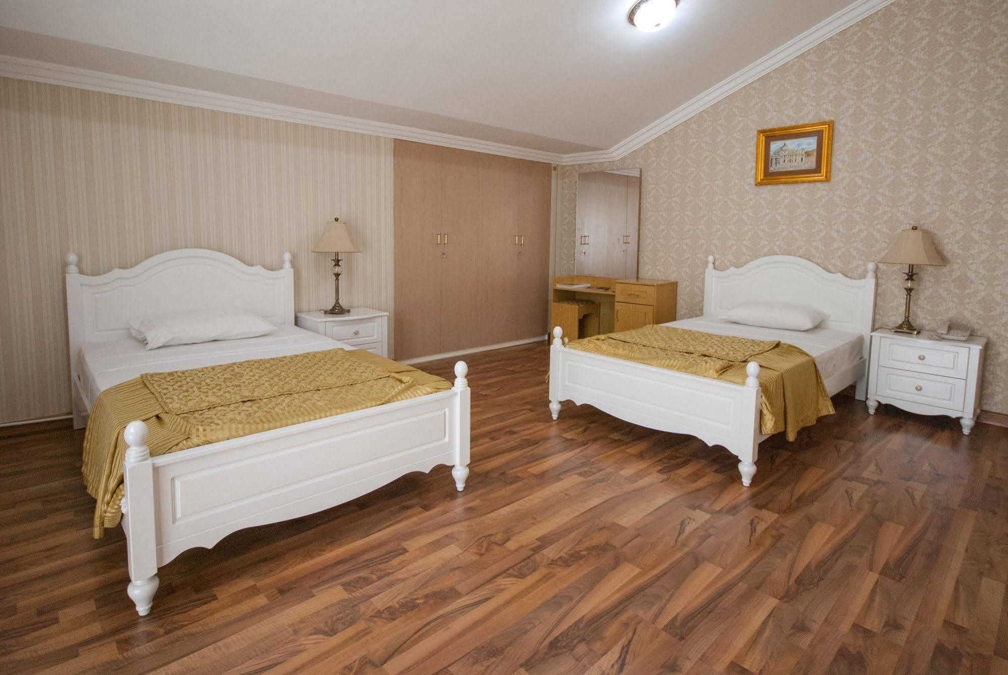 Al Khalidiah Resort Charjah Extérieur photo