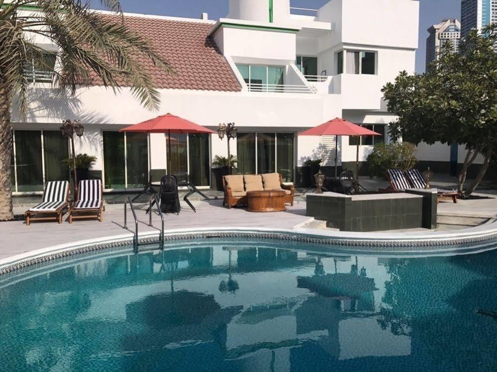 Al Khalidiah Resort Charjah Extérieur photo